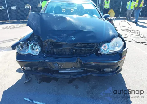 2007 Mercedes-Benz C 230 Sport из США, поврежденный, VIN WDBRF52H67F880746